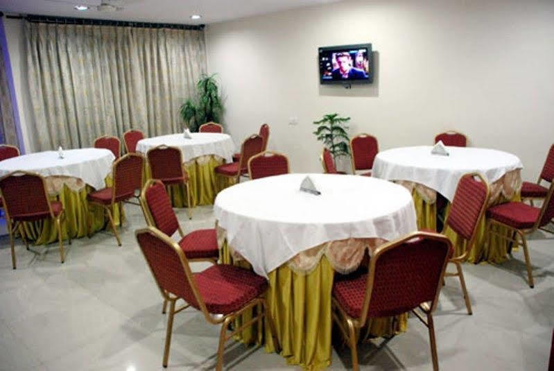 Hotel Imperial Classic Haidarábád Kültér fotó